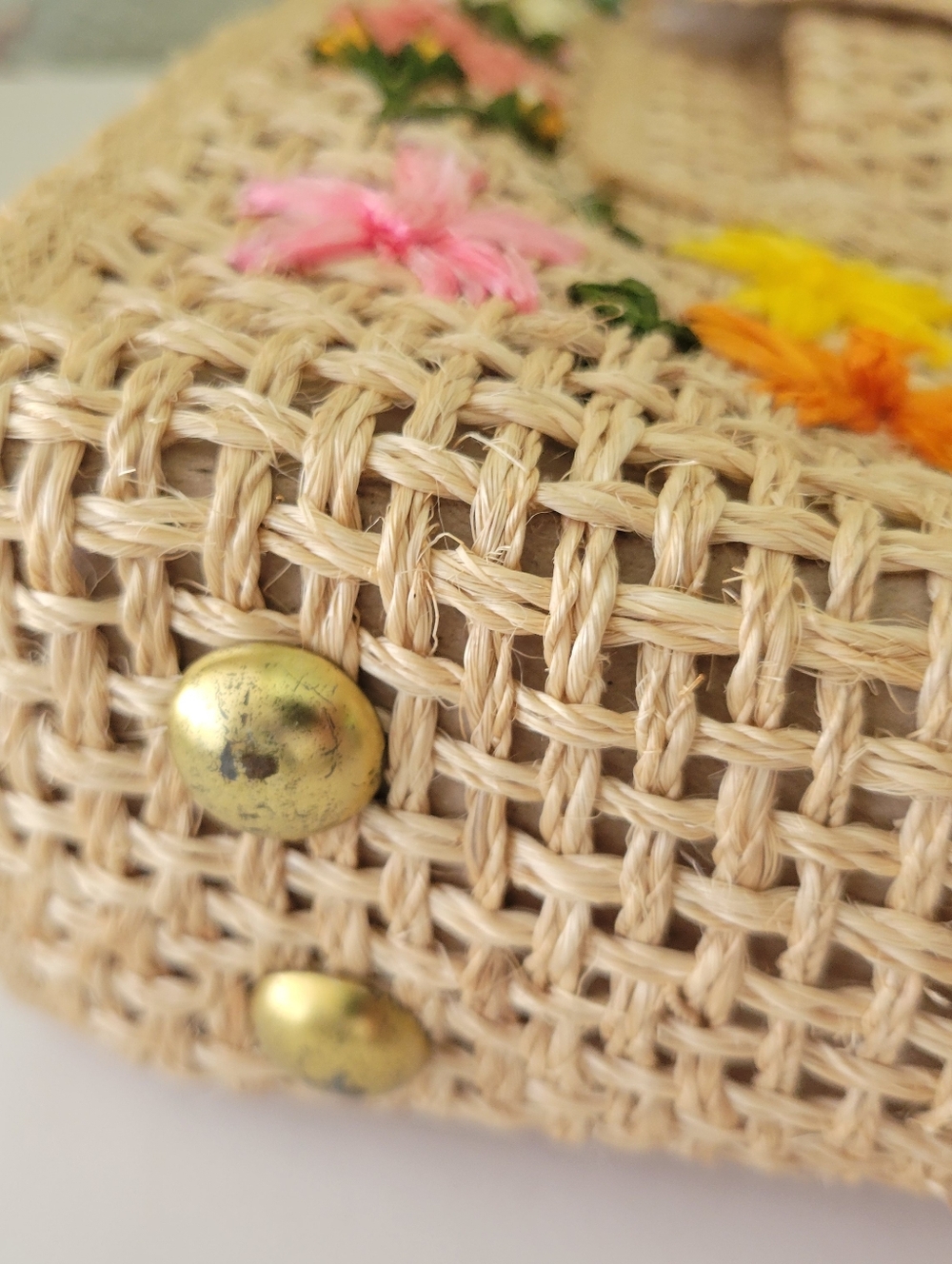 Vintage Woven Straw Raffia Bag Embroidered Floral Tyler Made In Phillipines - Picture 7 of 16